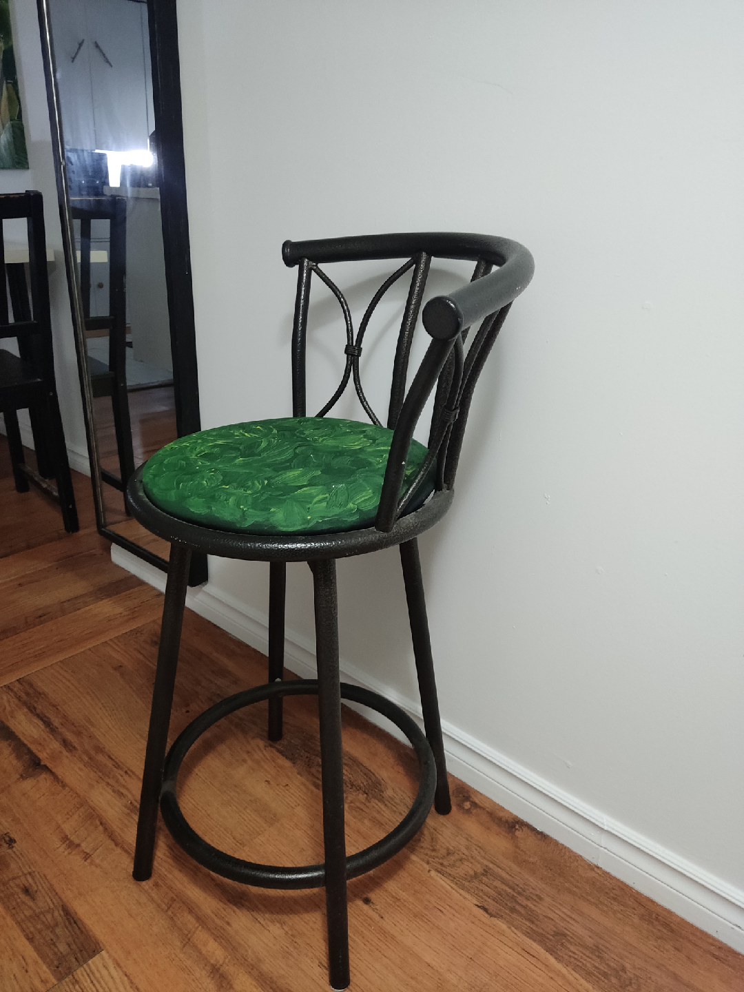 Swivel black metal bar stool - photo 3