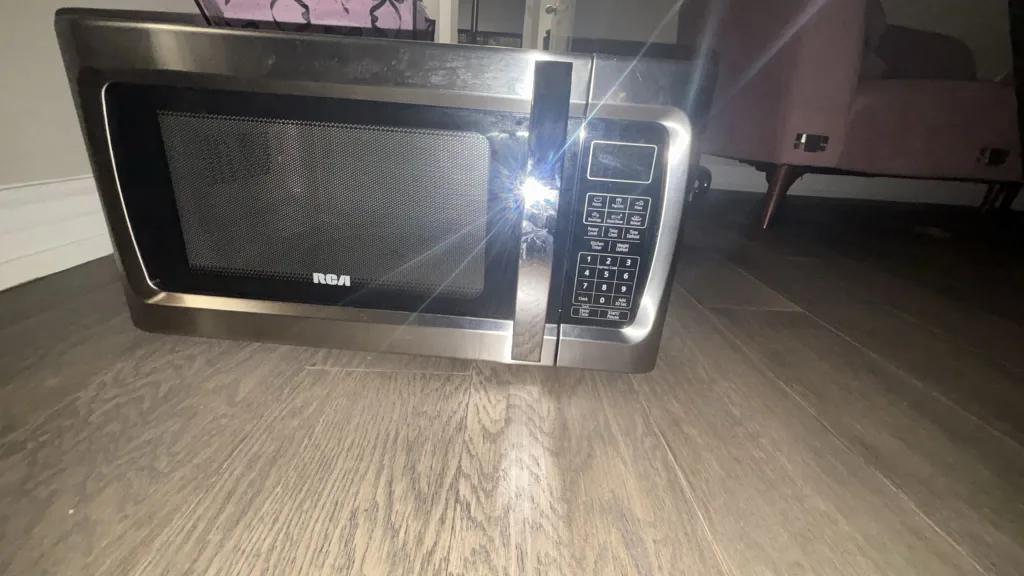 RCA Microwave thumbnail
