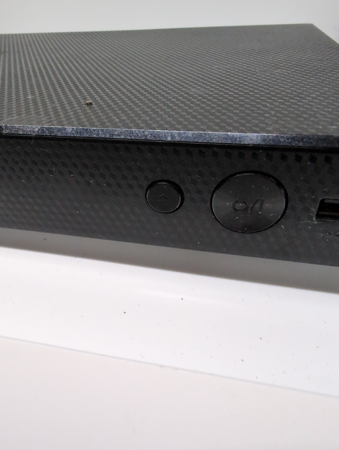 LG BP300 Blu-Ray Disc/DVD Player - photo 3
