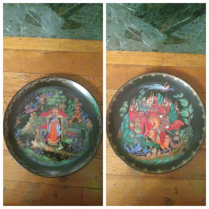 2 Decorative Plates thumbnail