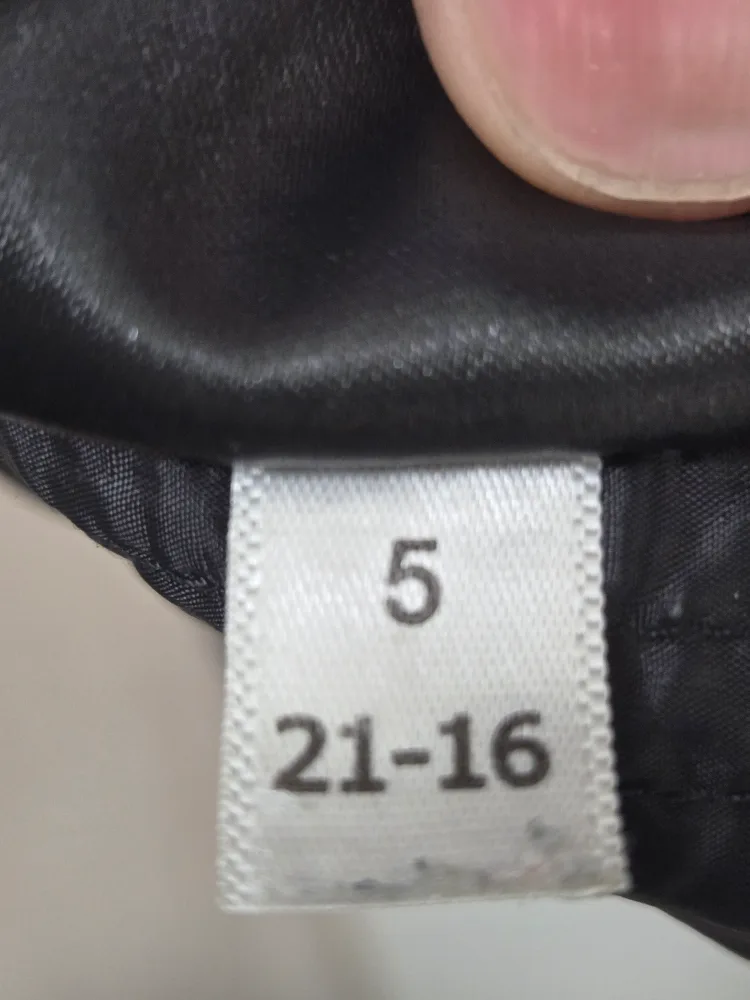 Uniqlo Ultra Light Down Jacket - Black, M image indicator(5)