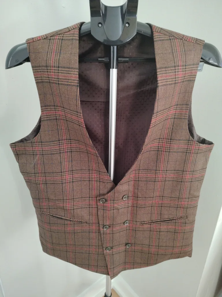 Men's Plaid Vest thumbnail