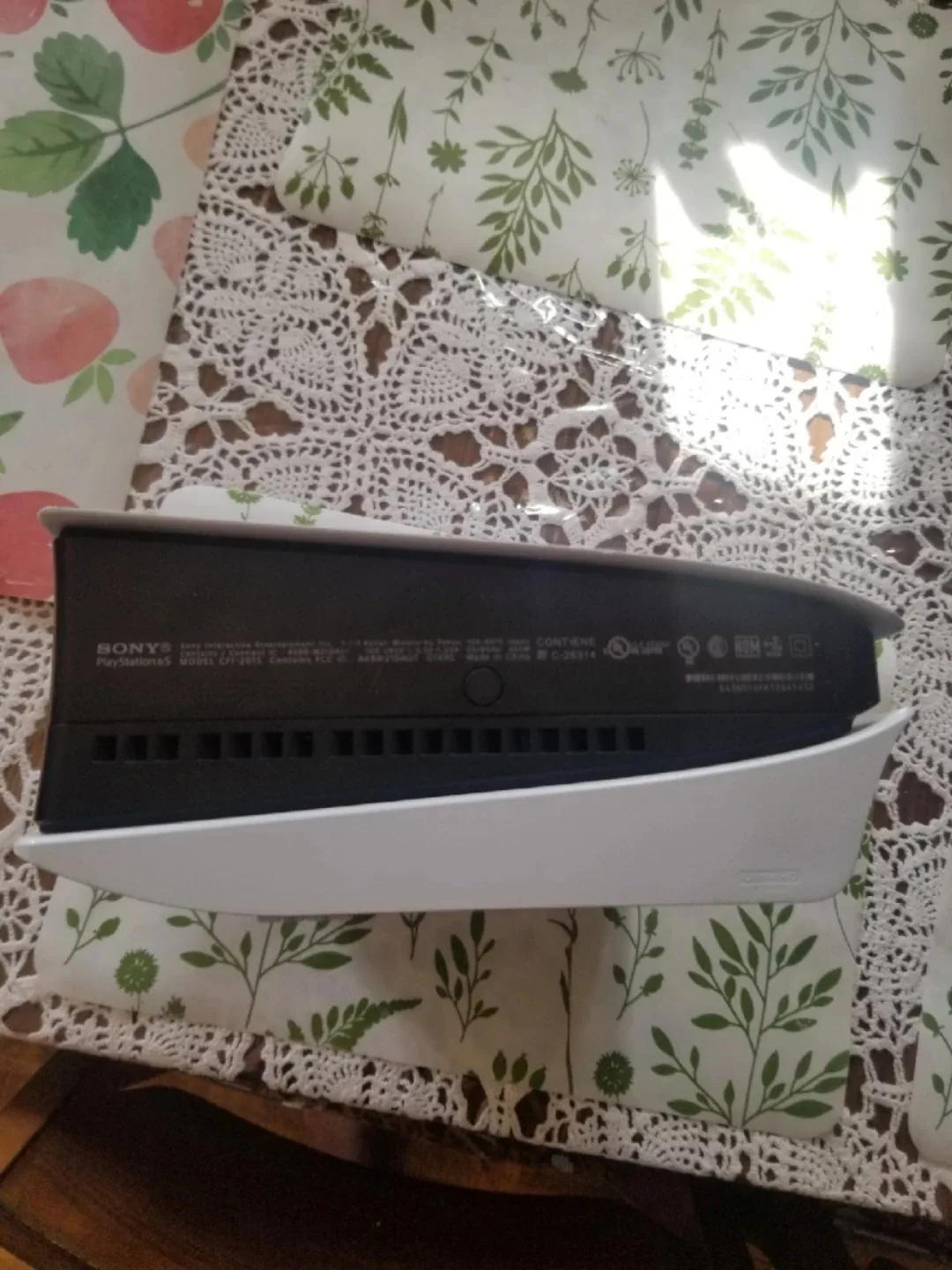 PS5 Slim Disc Edition Console Bundle image indicator(6)