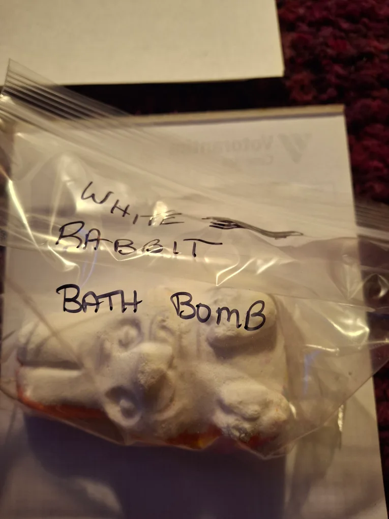 White Rabbit Bath Bomb thumbnail