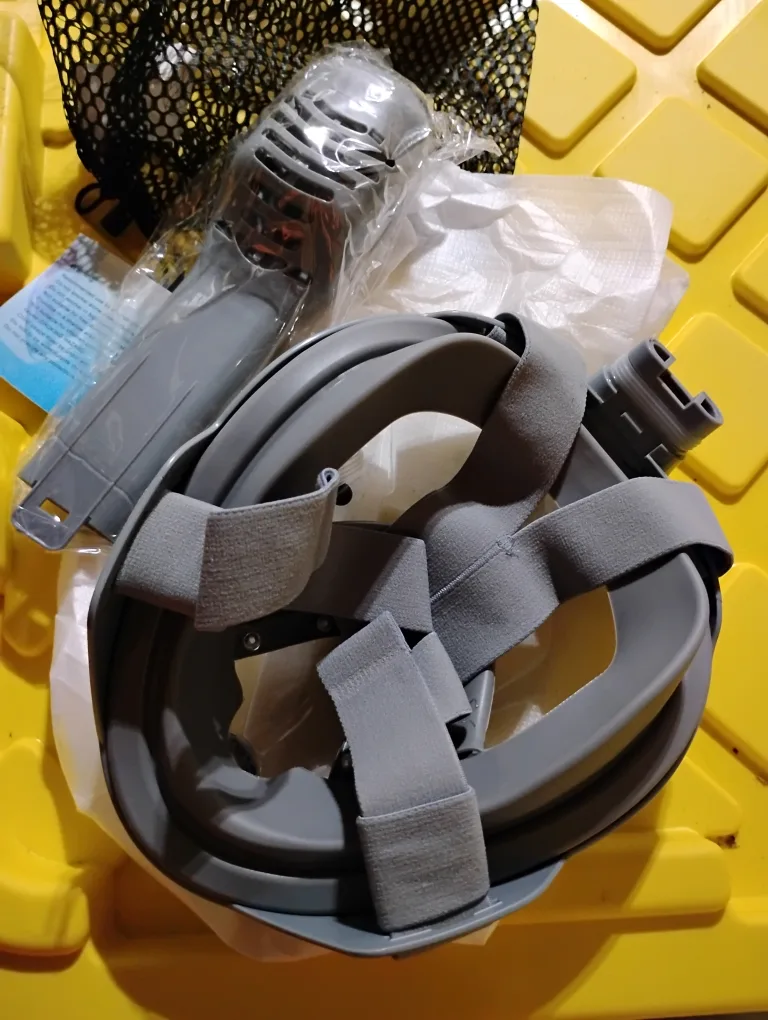 Free Breath Full Face Snorkel Mask - Grey L/XL image indicator(3)