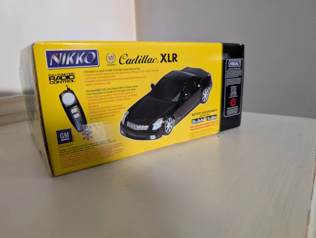 New Nikko Cadillac XLR Radio Control Car 🥕 image indicator(3)