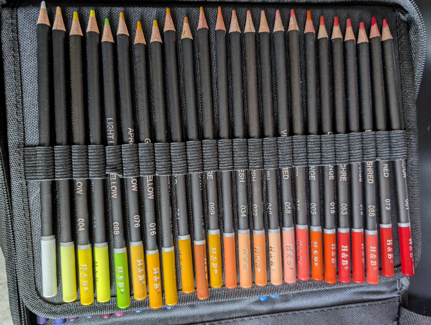 H&B 144 Piece Pencil Crayon and Drawing Pencil Set - photo 2