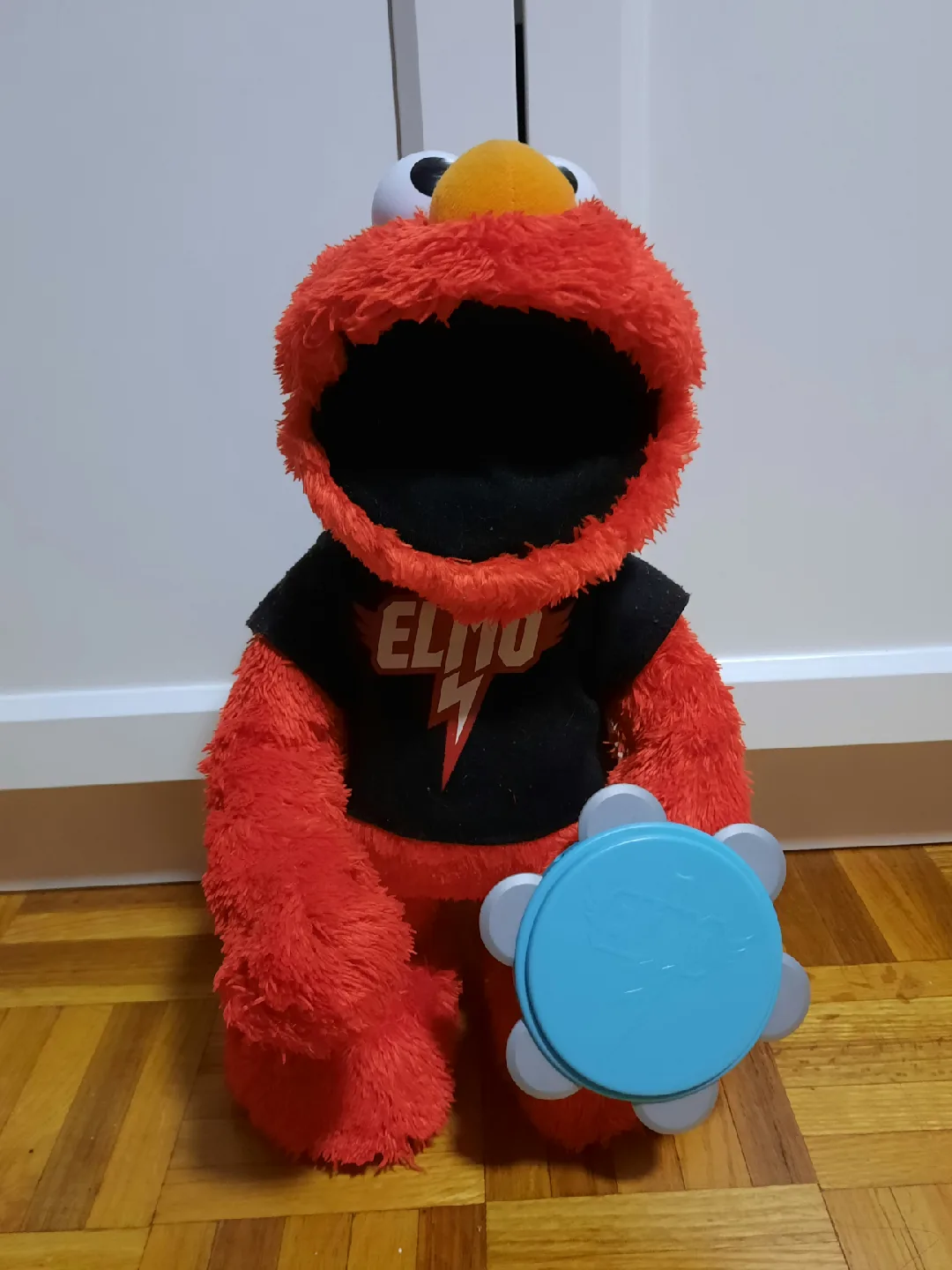 Interactive Sesame Street Let's Rock Elmo Toy thumbnail