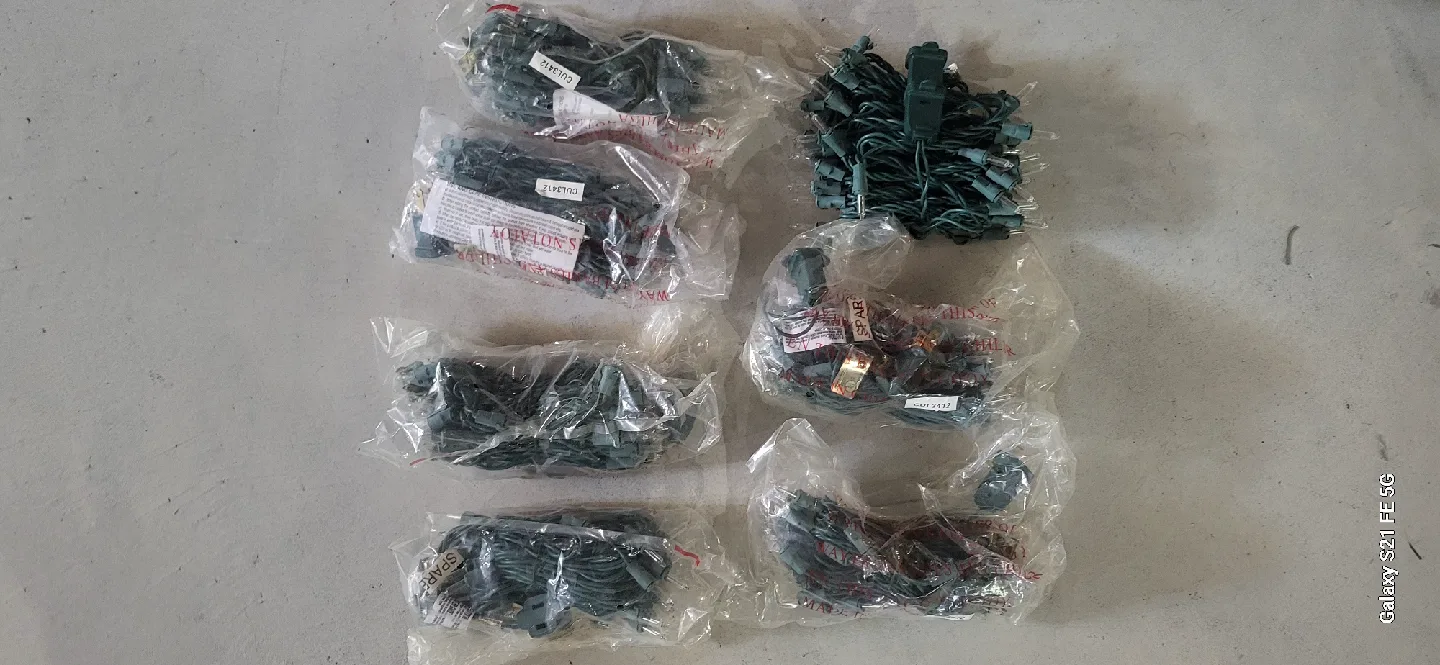 Christmas String Lights - Indoor Use Only image indicator(3)