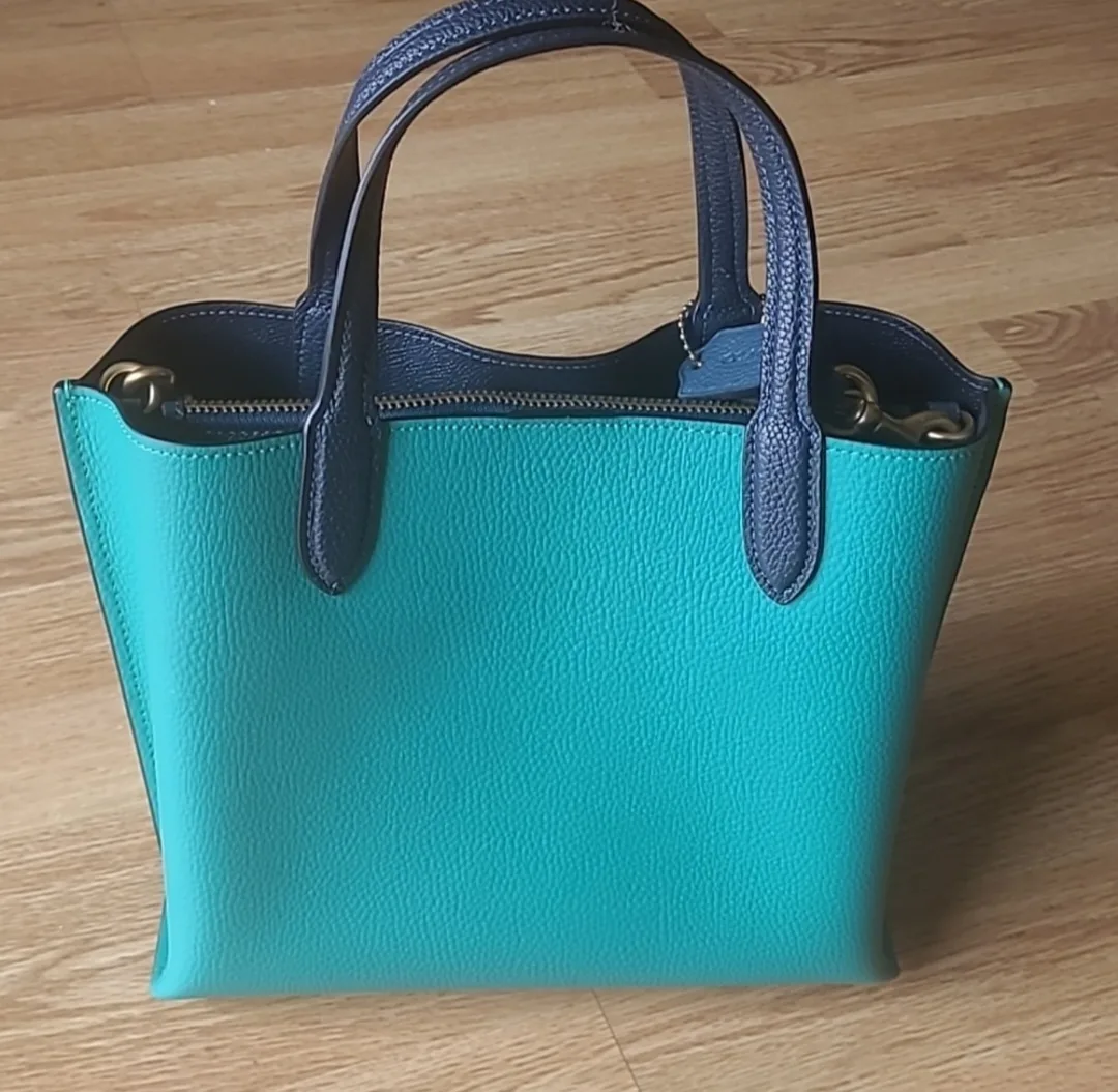 Coach  Willow Tote  24 In Colorblock image indicator(2)