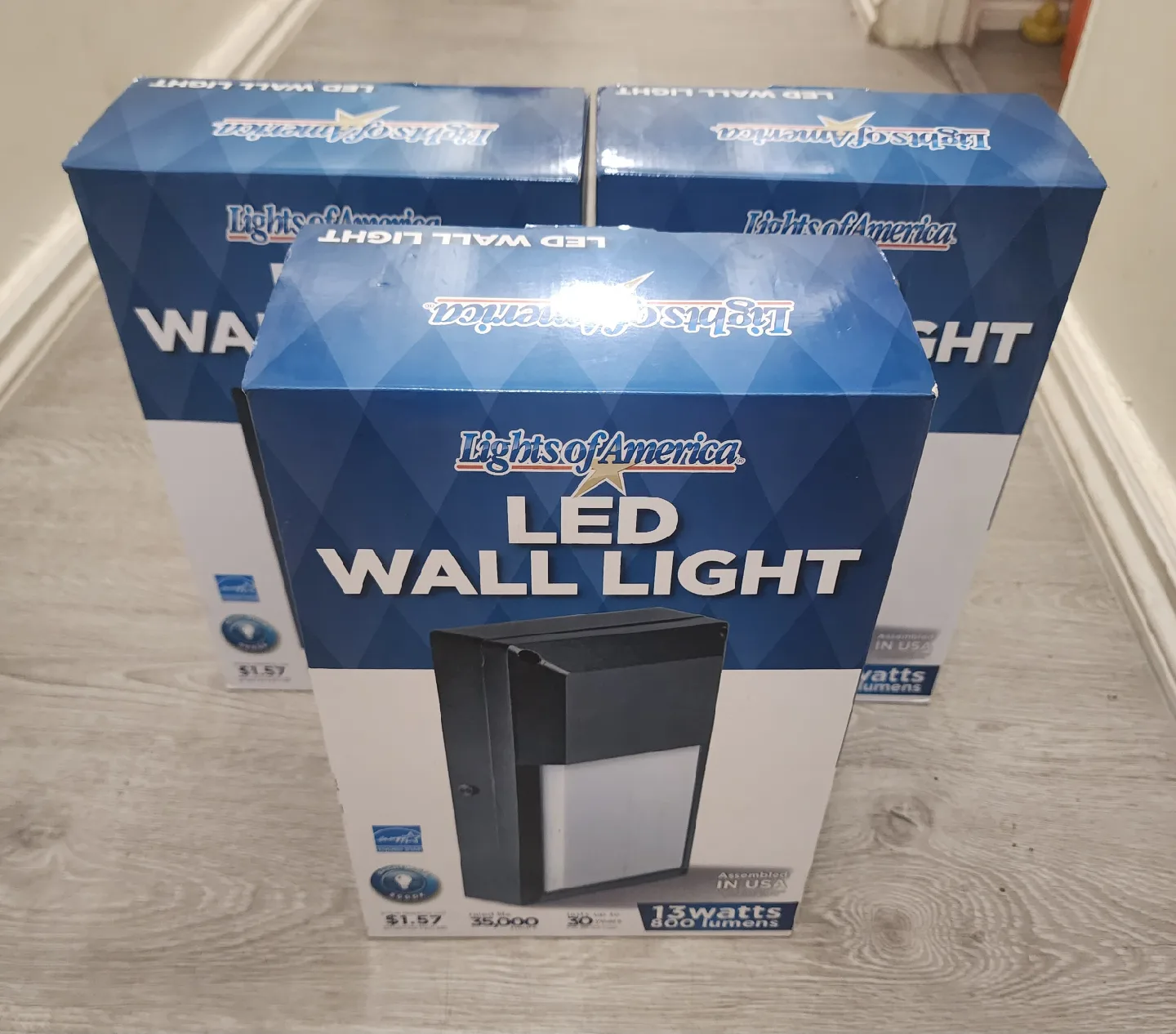 Lights of America LED Wall Light - New in Box! image indicator(7)