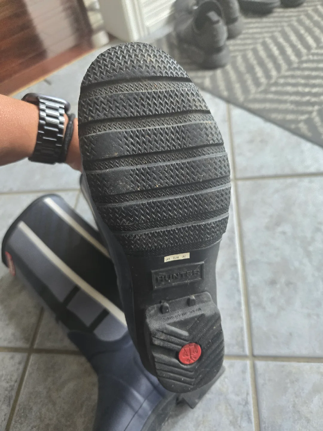 Hunter Rain Boots - Size US 7 image indicator(3)