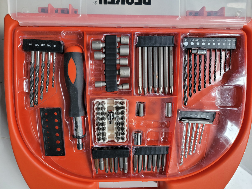 Black and Decker 20v Cordless Drill Set - 80% Discount - photo 2