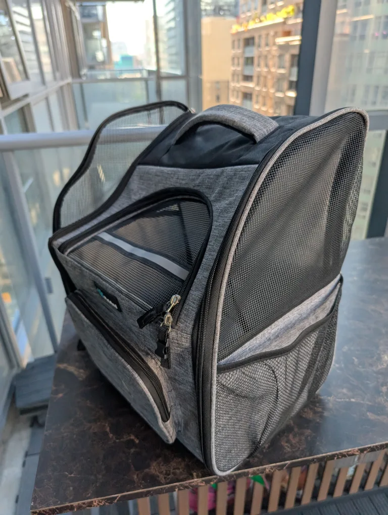Pet Carrier Backpack - Grey image indicator(4)