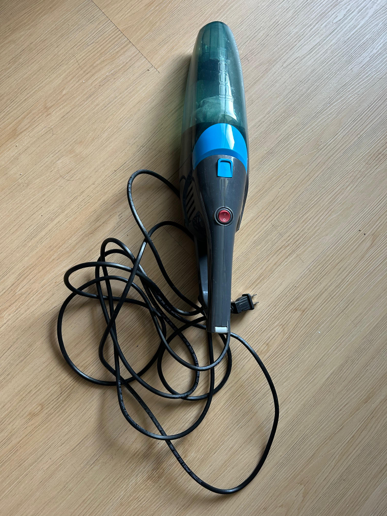 Bissell Handheld Vacuum - Blue Accent
