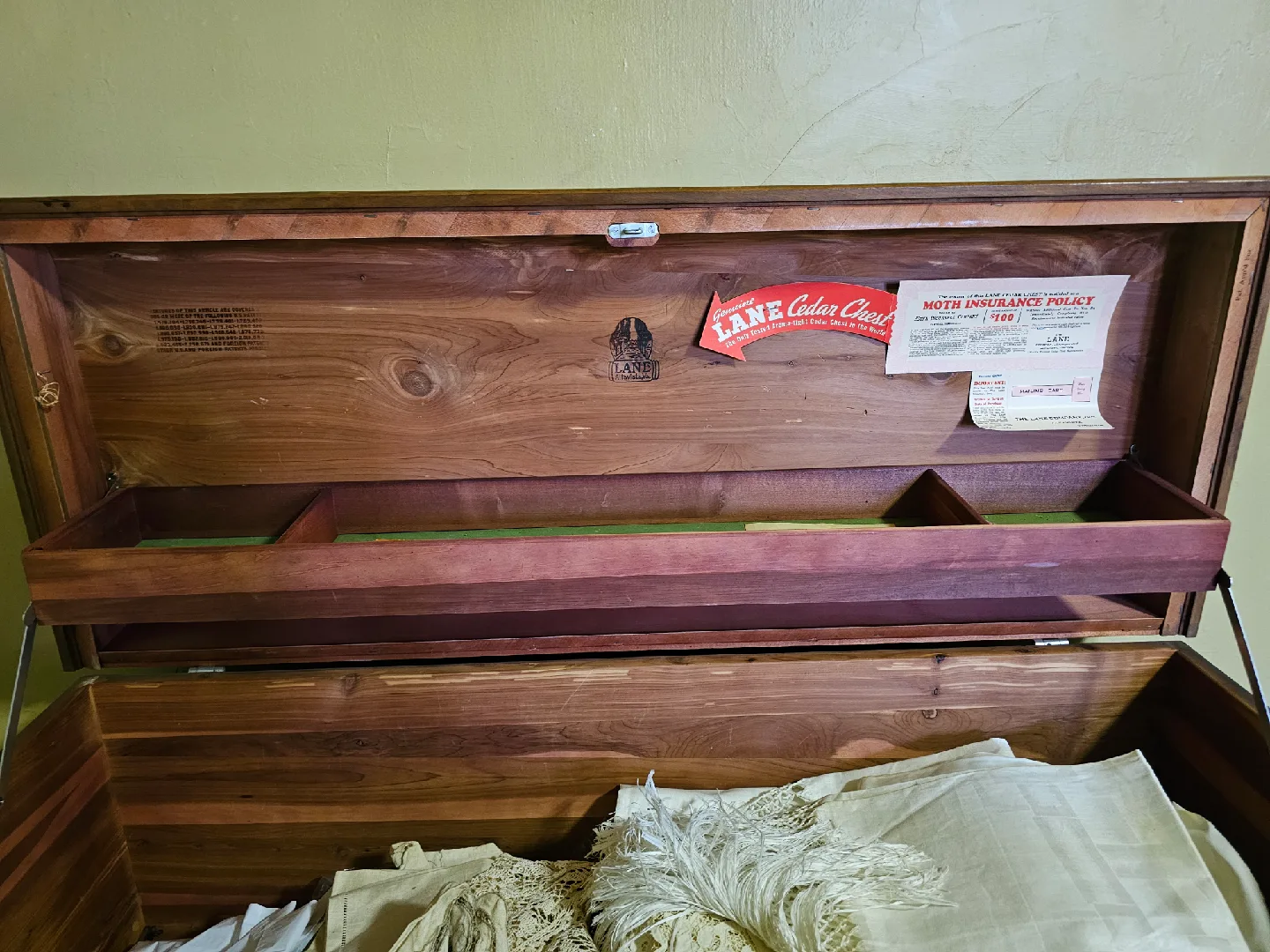 Vintage Lane Cedar Wood Hope Chest / Circa 1940s image indicator(10)
