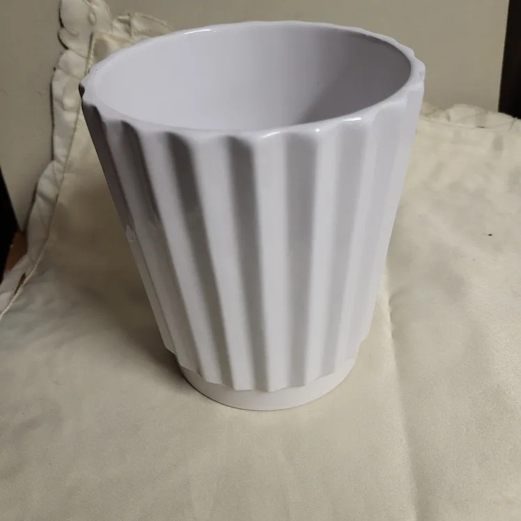 Casa Orchid White Ceramic Flower Pot thumbnail