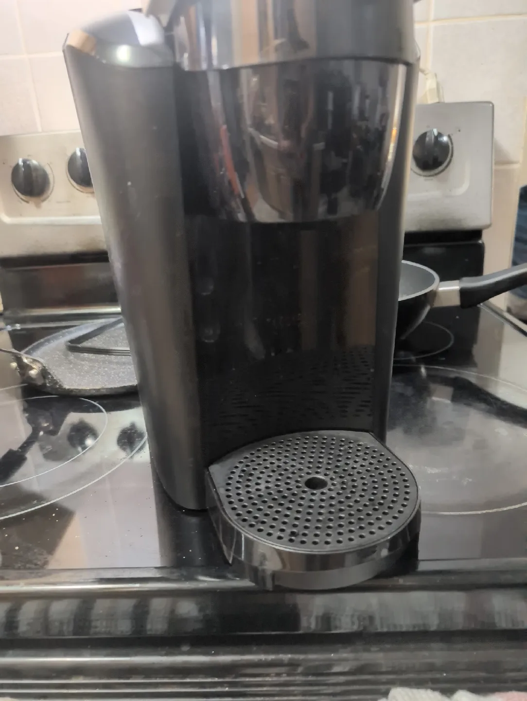 Keurig K-Compact K35 Single Serve Coffee Maker image indicator(2)