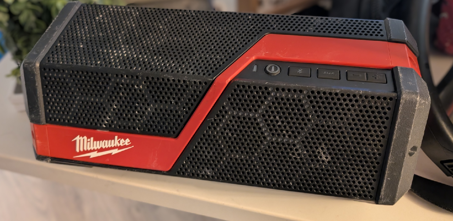 M18/M12 Milwaukee Jobsite Radio - photo 2