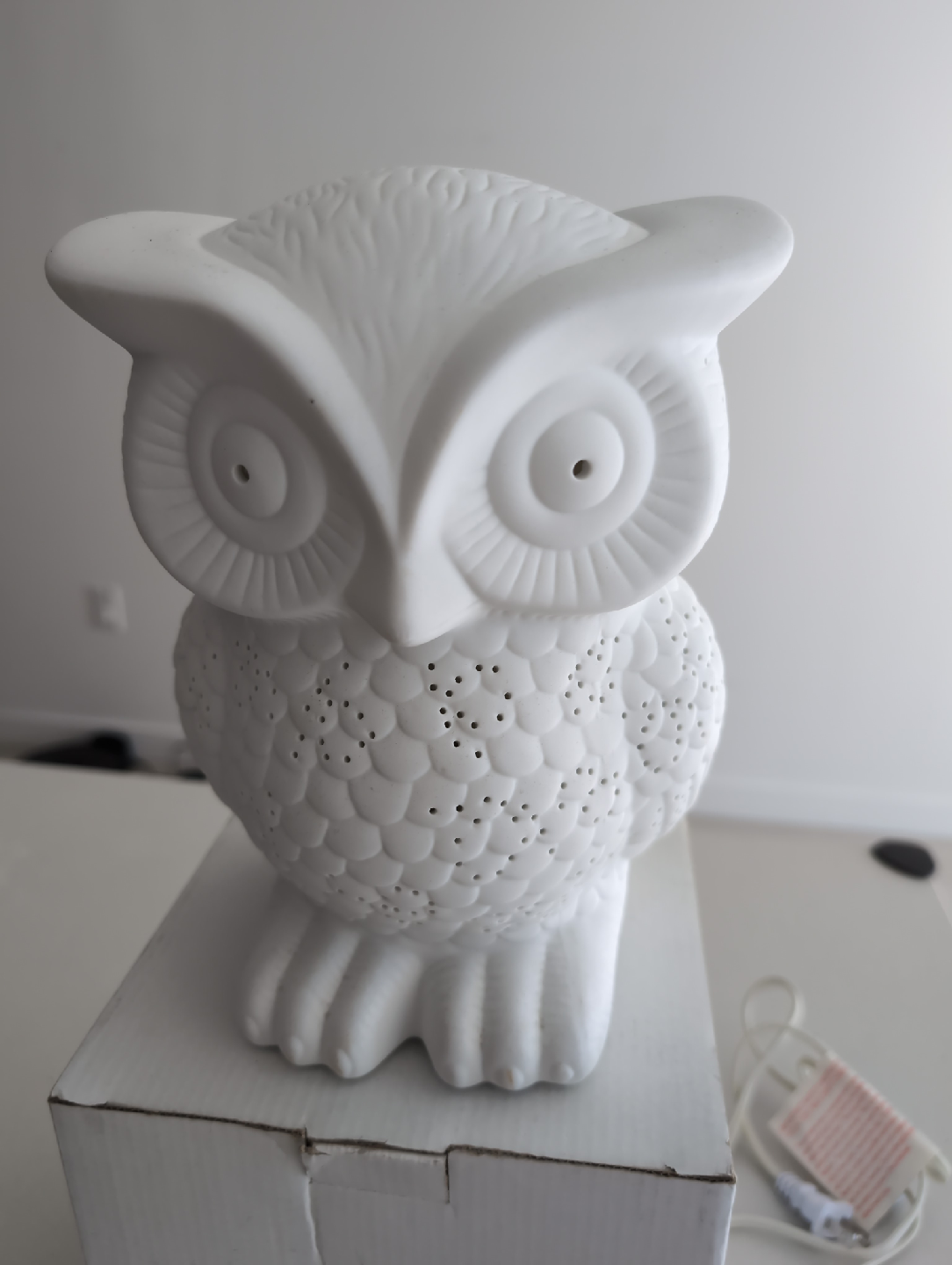 Urban Barn Owl Table Lamp - White - photo 2