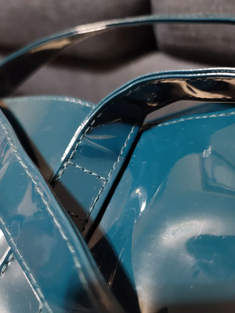 Green Patent Faux Leather Tote Bag image indicator(5)