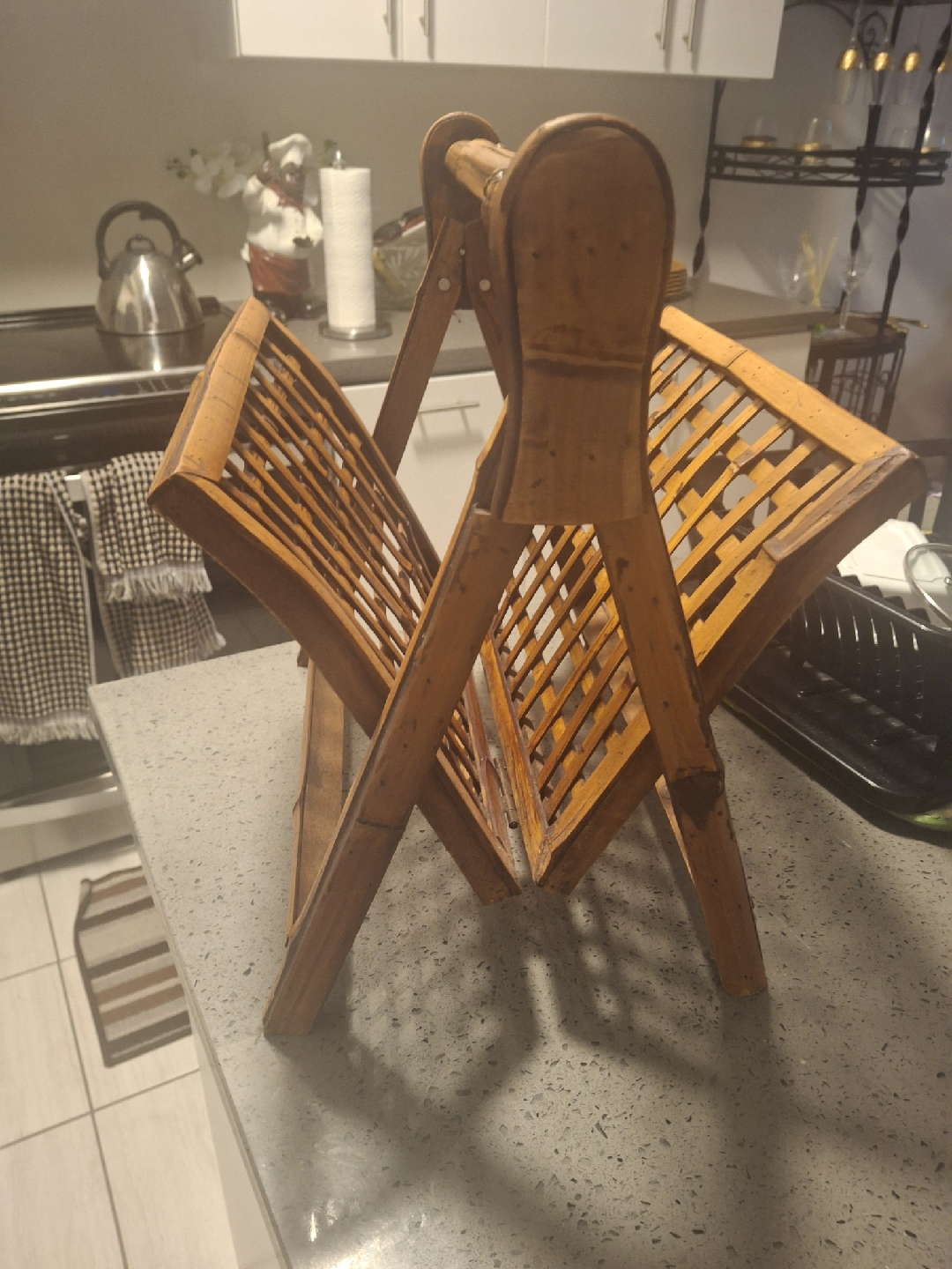 Vintage Wooden Magazine Rack - photo 2