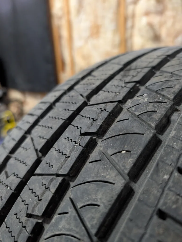 (2)-235/55R19 Continental Cross Contact All Season Tires image indicator(2)