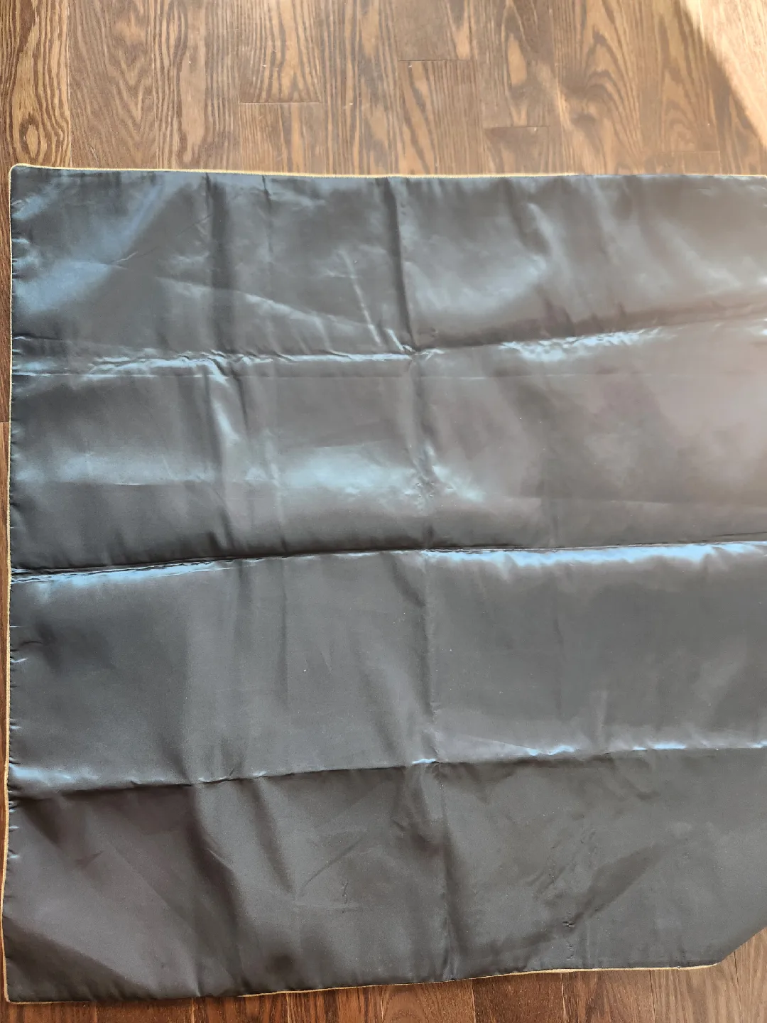 Vintage Persian Style Tablecloth Set ( 4 piece) image indicator(7)