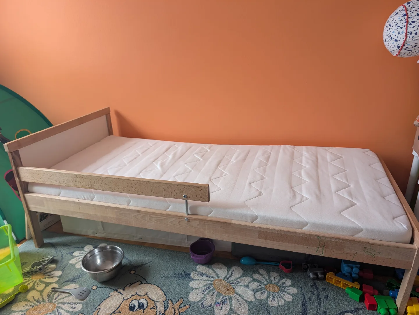 IKEA Vikare Bed Frame with Guard Rail (+ Mattress) image indicator(5)