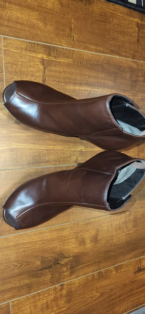 Kenneth Cole Reaction leather platform peep toe booties image indicator(4)