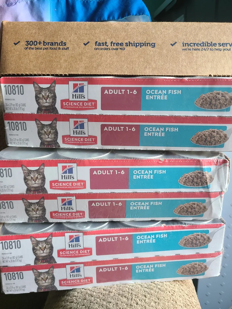 Hill's Science Diet Adult Ocean Fish Entree Cat Food (24 cans) thumbnail