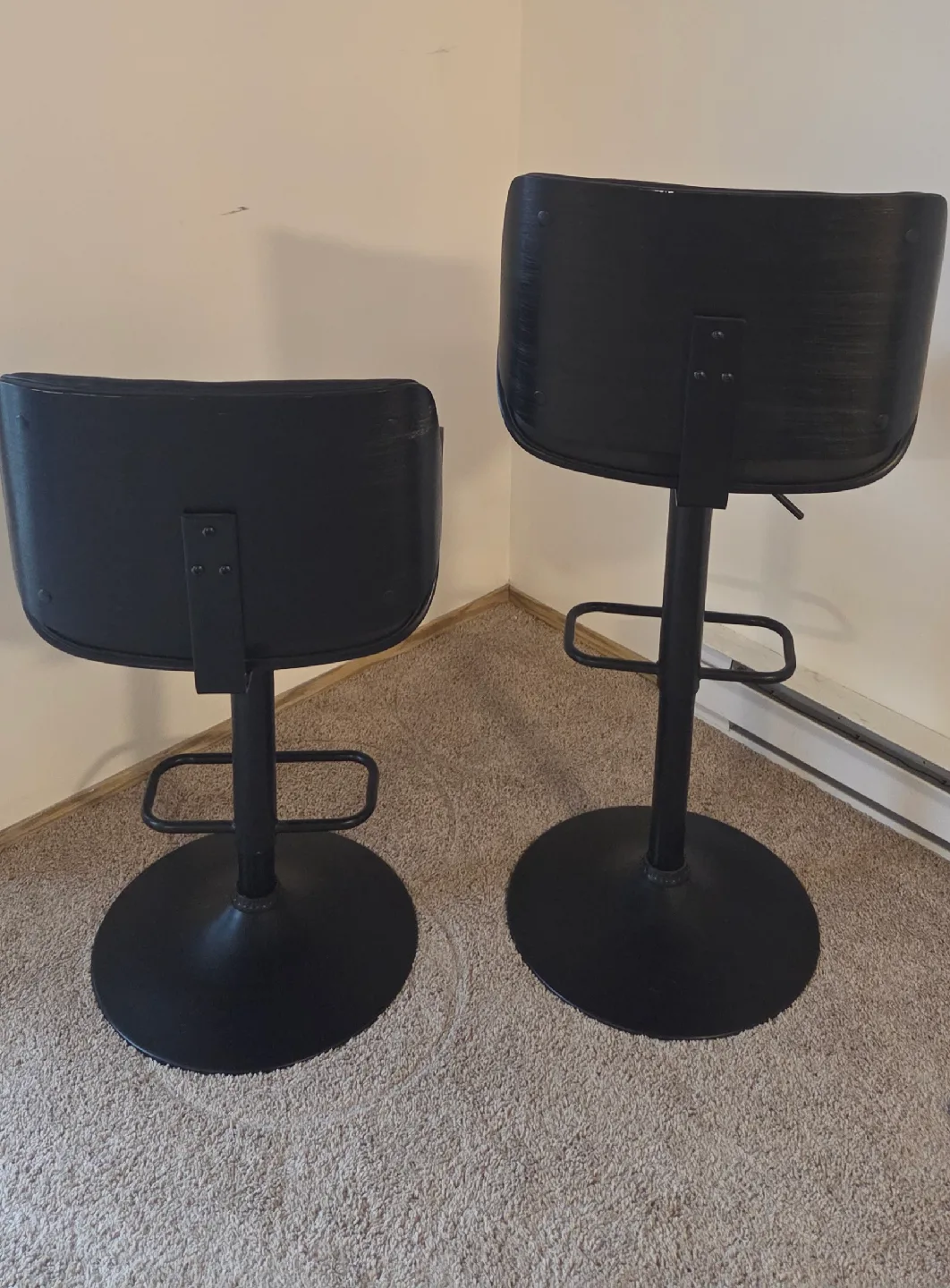 Set of 2 Black Adjustable Bar Stools image indicator(2)