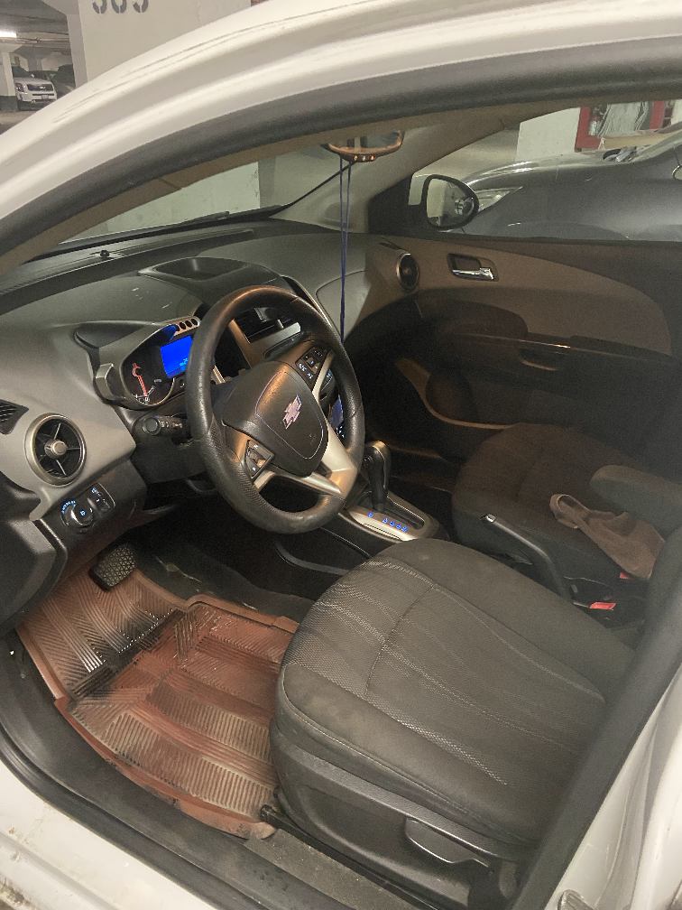 2012 Chevrolet Sonic LT - photo 3