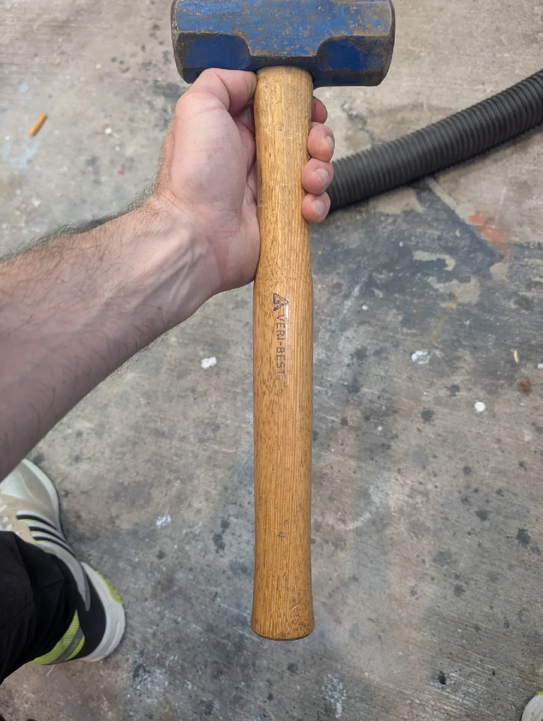 Heavy Duty Sledge Hammer - 4 LBS image indicator(6)