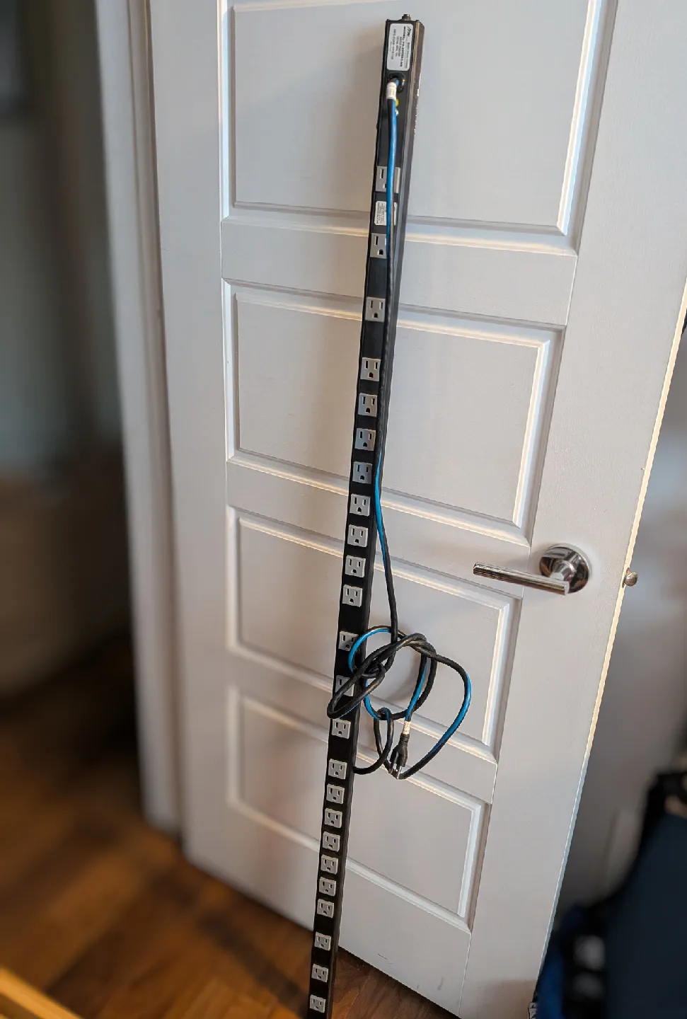 24 Outlet Power Strip expander thumbnail