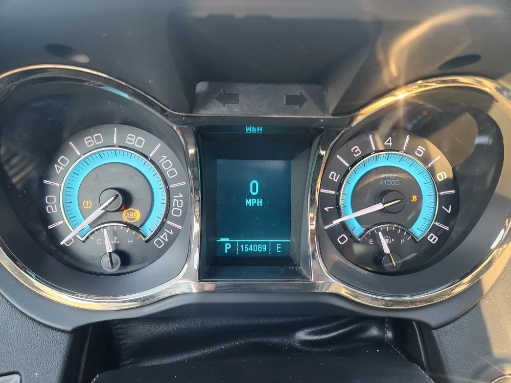 2010 Buick Lacrosse CXL image indicator(10)