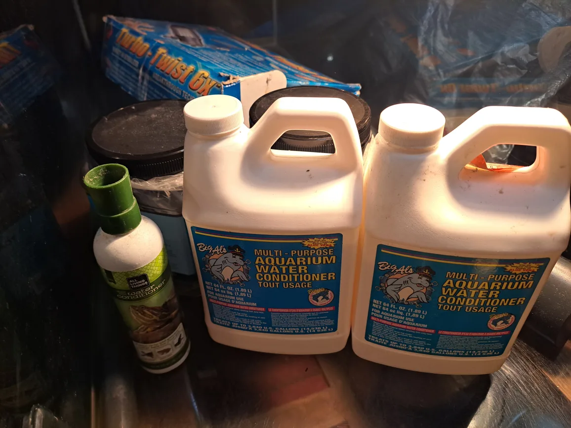 60 Gallon Fish Tank w/ Stand image indicator(5)