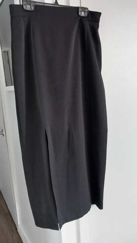 Horeb Black Skirt - Size 8 thumbnail