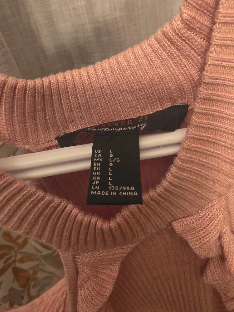 Fashion Nova Amara Top - Size L image indicator(9)