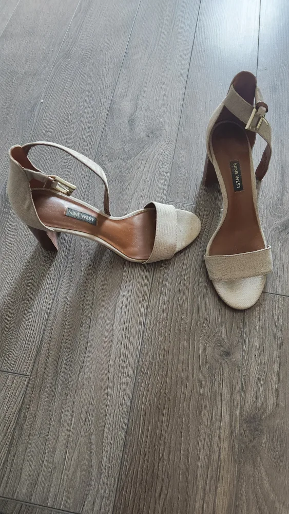 Nine West Beige Heels, Size 8 thumbnail