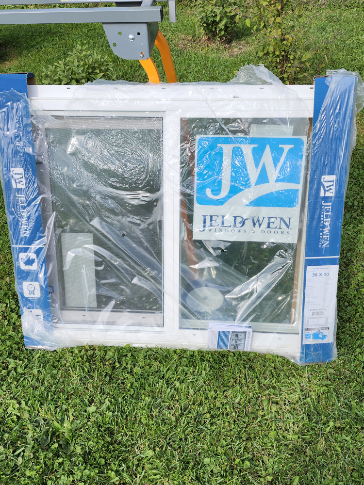 New Jeld-Wen PVC Window - 36" x 30"