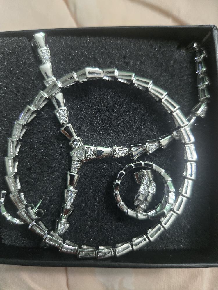 Silver Tone Necklace and Ring Set - photo 3