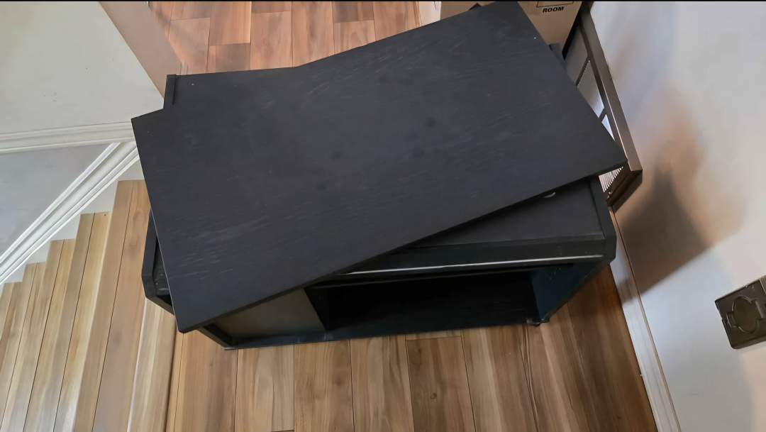 TV stand w/ swivel top on castor wheels - photo 3