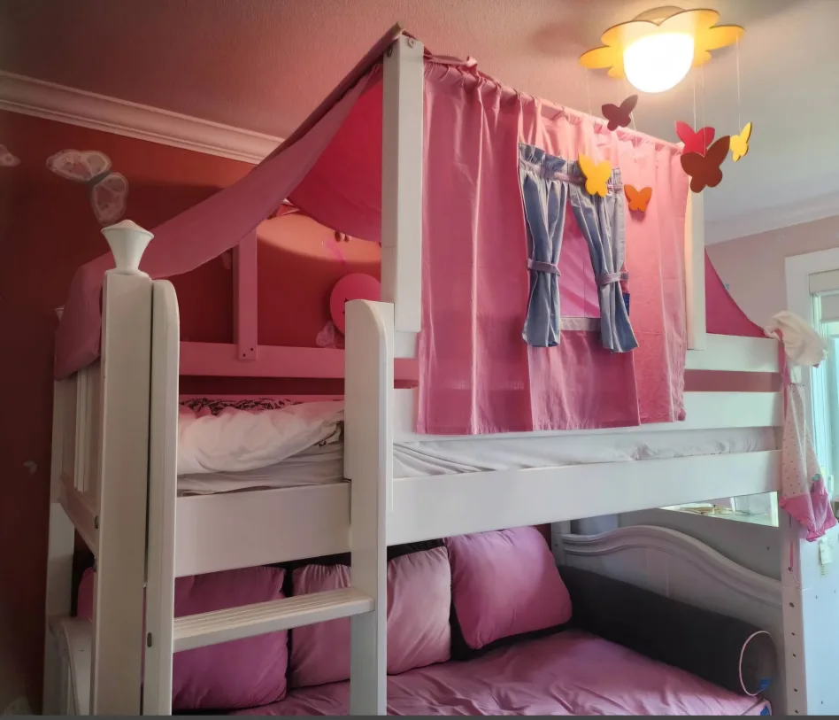 Solid Hardwood Twin over Twin Bunk Bed with Trundle