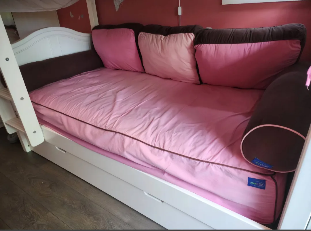 Solid Hardwood Twin over Twin Bunk Bed with Trundle image indicator(4)