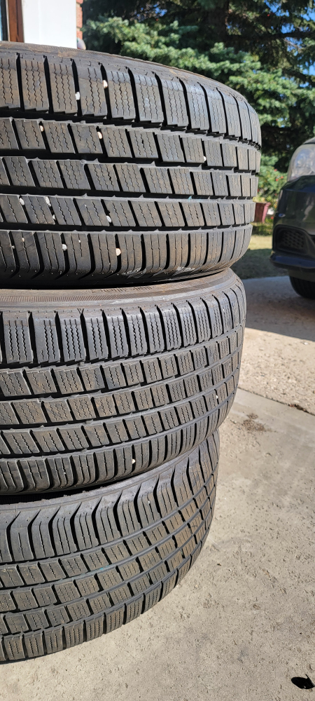 3 Tires 205/50 R17 - photo 2