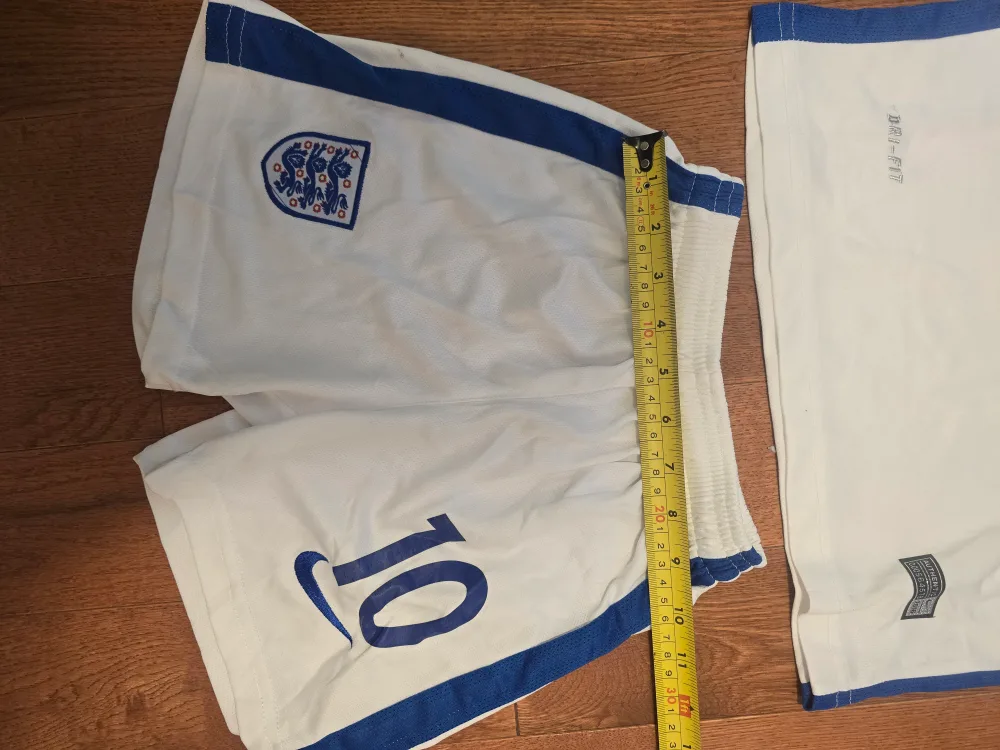 Nike England Rooney #10 Soccer Jersey & Shorts Set image indicator(3)
