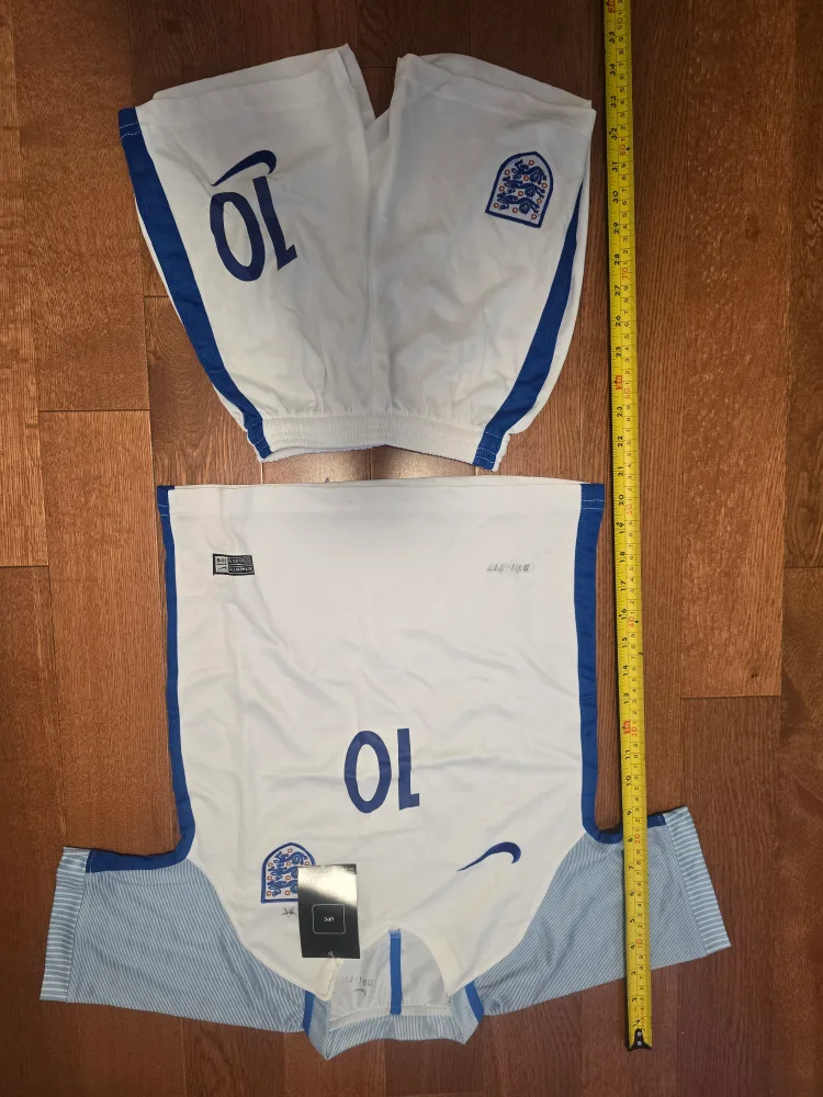 Nike England Rooney #10 Soccer Jersey & Shorts Set image indicator(5)