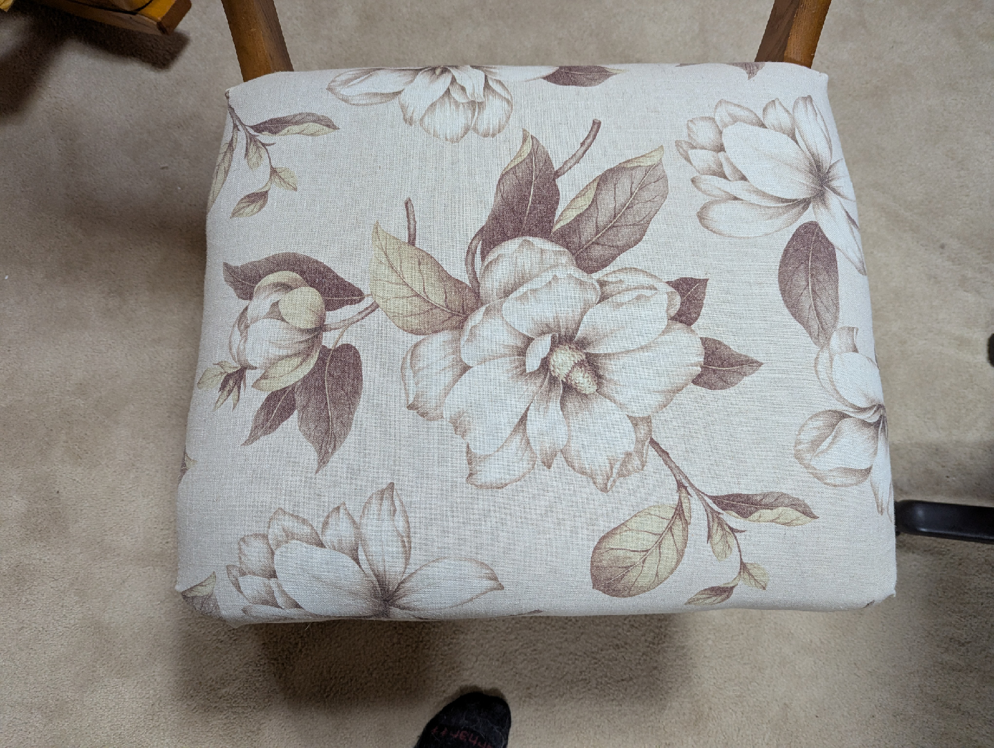 Set of 4 Floral Upholstered Dining Chairs - photo 5