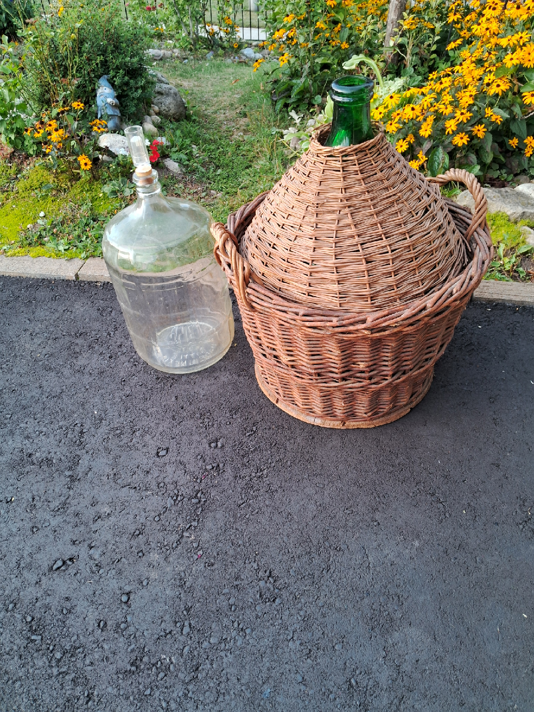 Demijohn Glass Bottle and Wicker Basket - photo 2